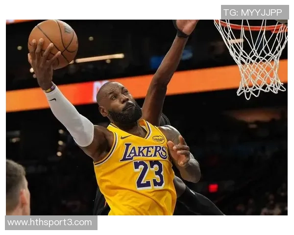 詹姆斯全能表现难挽球队颓势19投10中独砍29分却无力回天