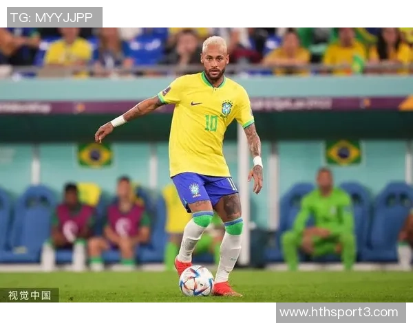 维尼修斯与女友甜蜜互动内马尔点赞称赞这个男孩深深爱着她